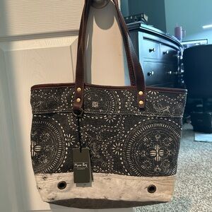 Myra Bag Tote with Pattern